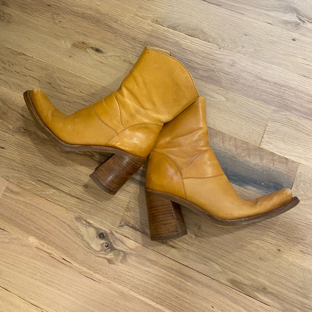 Nine West Chunky Heel Camel Boots
